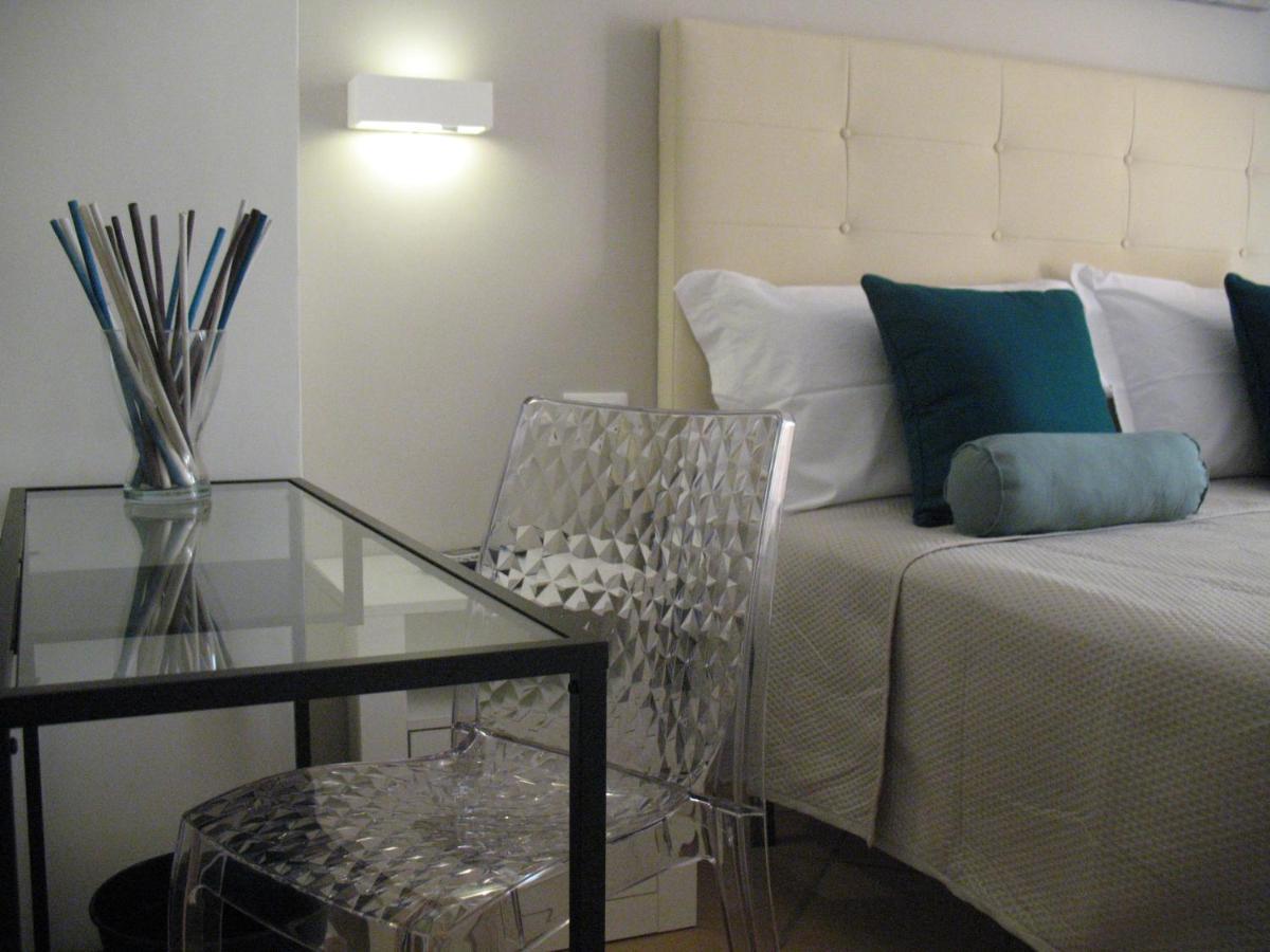 Bed&Bed Tommaso Fazzello Only Rooms Taormine Extérieur photo