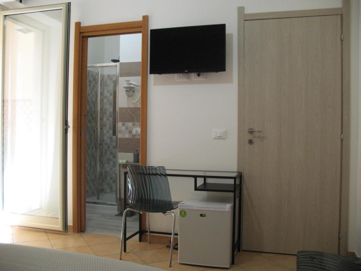 Bed&Bed Tommaso Fazzello Only Rooms Taormine Extérieur photo