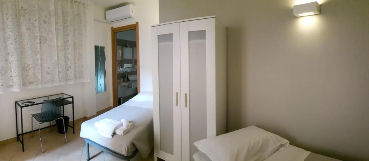 Bed&Bed Tommaso Fazzello Only Rooms Taormine Chambre photo